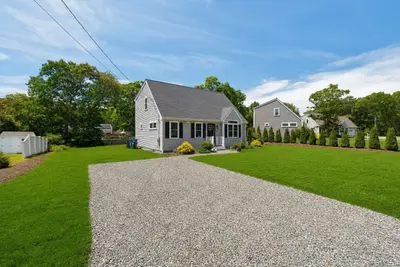 140 Broken Bow Lane, Falmouth MA — view 2
