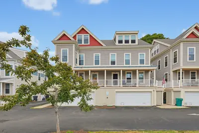 12 Honora Lane, Unit 12