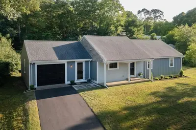 6 Hilltop Drive