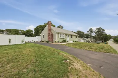 40 North Street, Dennis MA — view 3