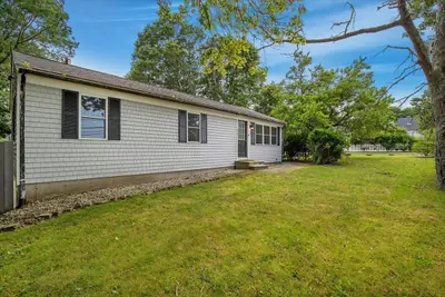 579 E Falmouth Highway