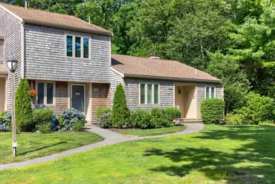 90 Forest Glade, Unit 90