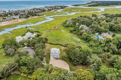 4 Arrowhead Circle, Sandwich MA — view 2
