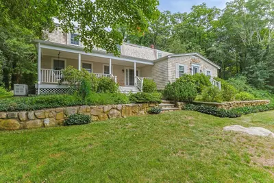 621 W Falmouth Highway, Falmouth MA — view 2