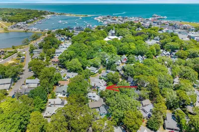 21 Butler Avenue, Unit 1, Oak Bluffs MA — view 2
