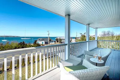28 Beach Road, Oak Bluffs MA — view 2