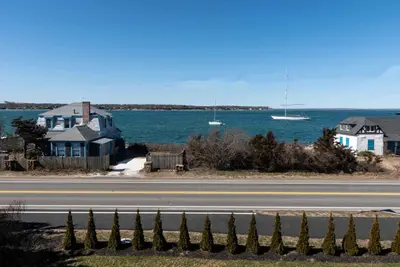 28 Beach Road, Oak Bluffs MA — view 4