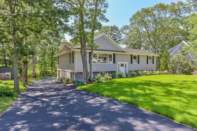11 Madeline Road, Falmouth MA — view 2