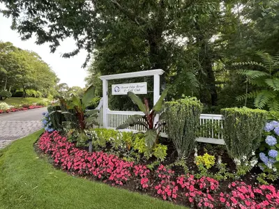 11 Howland Circle, Unit 11