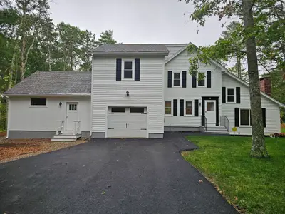 3 Viber Lane, Unit 1, Falmouth MA