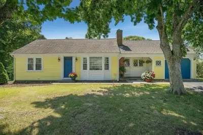11 Gateway Street, Unit 1, Yarmouth MA — view 2