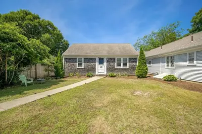 11a Gateway Street, Unit A, Yarmouth MA — view 2