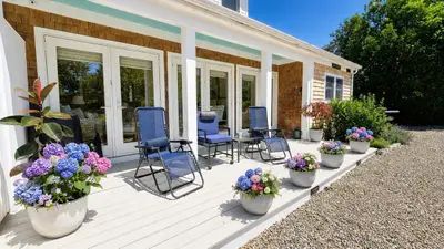 10 Snows Lane, Unit 1b, Provincetown MA