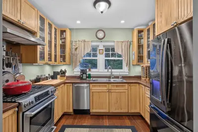 10 Snows Lane, Unit 1b, Provincetown MA — view 4