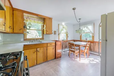 29 Puritan Road, Bourne MA — view 3