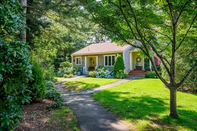 241 Seaward Bend