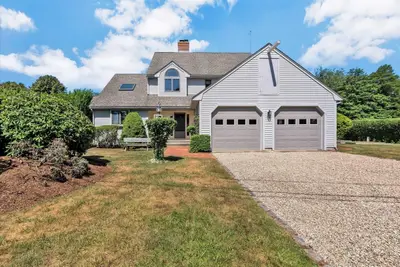 89 Belvidere Road, Falmouth MA — view 3