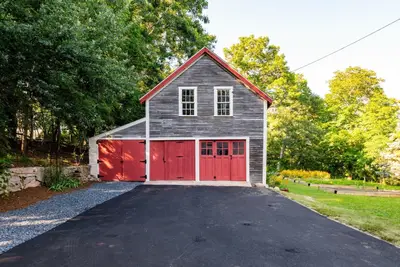 1276 County Road, Bourne MA — view 3