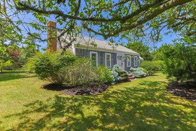 124 Pleasant Street, Chatham MA