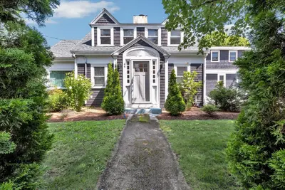44 Maple Avenue