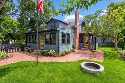 21 Brewster Street, Provincetown MA