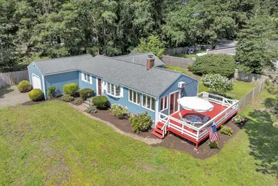 11 Canary Lane, Yarmouth MA — view 4