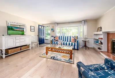 6 Security Street, Barnstable MA — view 3