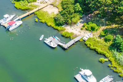 199 Edgewater Drive W, Falmouth MA — view 2