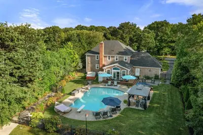 9 Fieldwood Drive, Bourne MA — view 2