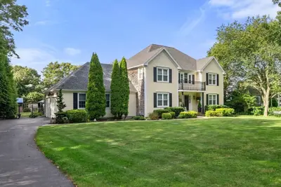 9 Fieldwood Drive, Bourne MA — view 4