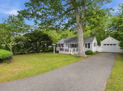 9 Silver Leaf, Yarmouth MA — view 3