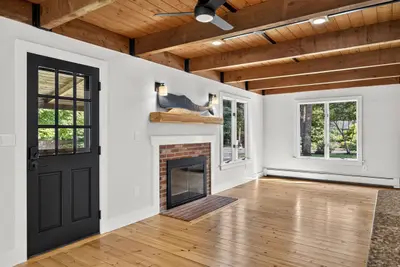 180 School Street, Barnstable MA — view 3