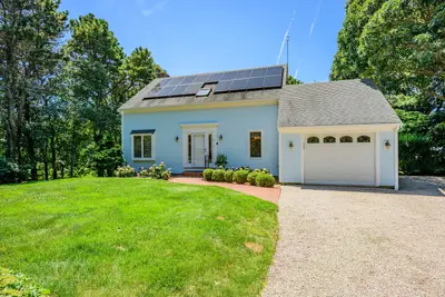 71 Rowland Drive
