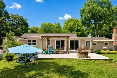 14 Veeder Drive, Falmouth MA — view 2