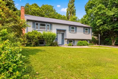 106 Tanglewood Drive, Falmouth MA — view 2