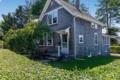 62 School Street, Falmouth MA — view 4
