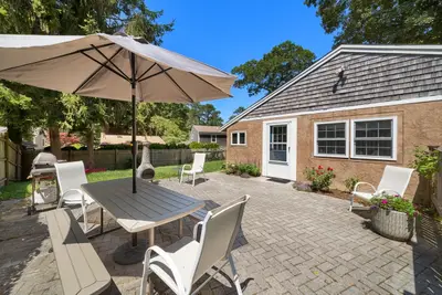 20 East Road, Mashpee MA — view 2