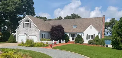 93 Cove Road