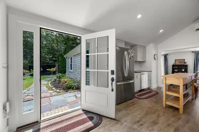 28 Frazar Road, Falmouth MA — view 3