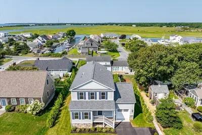 29 Parkers Neck Road, Yarmouth MA — view 4