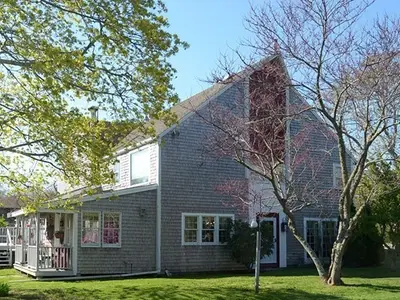 660 Main Street
