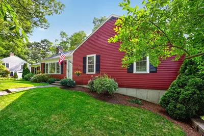 7 Bent Bluff Lane, Yarmouth MA — view 2