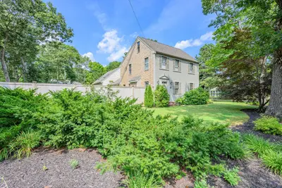 134 School Street, Barnstable MA — view 2