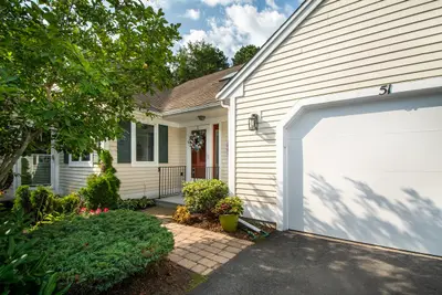 51 Portside Drive, Unit 51