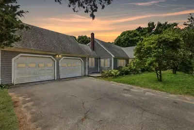 11 Rogia Road, Yarmouth MA