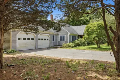 11 Rogia Road, Yarmouth MA — view 3
