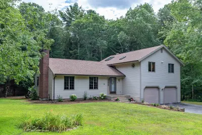 21 Club House Drive, Bourne MA