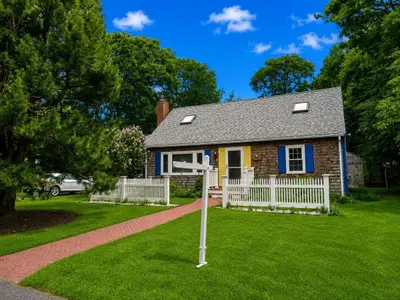 17 Cooper Road, Falmouth MA — view 2