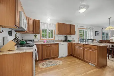 12 Gordon Lane, Yarmouth MA — view 4
