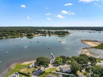 584 Circuit Avenue, Bourne MA — view 2